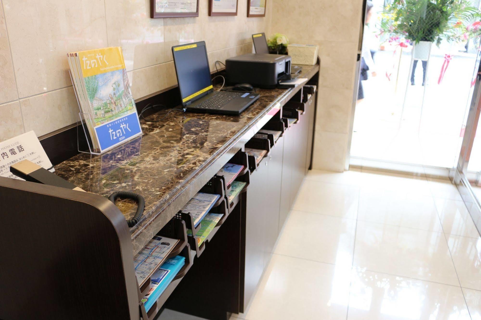 Toyoko Inn Kofu-Eki Minami-Guchi No.1 Екстер'єр фото